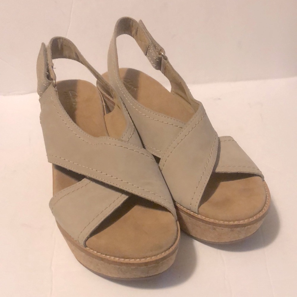 Clarks Leather Aisley Tulip Wedge Slingback